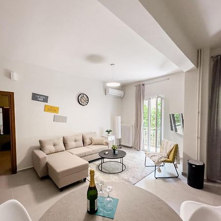 Metro Chic Haven: Modernized Urban Studio Near The Tram 아테네 외부 사진