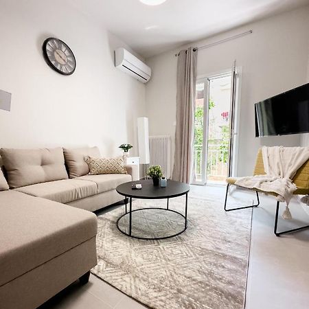 Metro Chic Haven: Modernized Urban Studio Near The Tram 아테네 외부 사진
