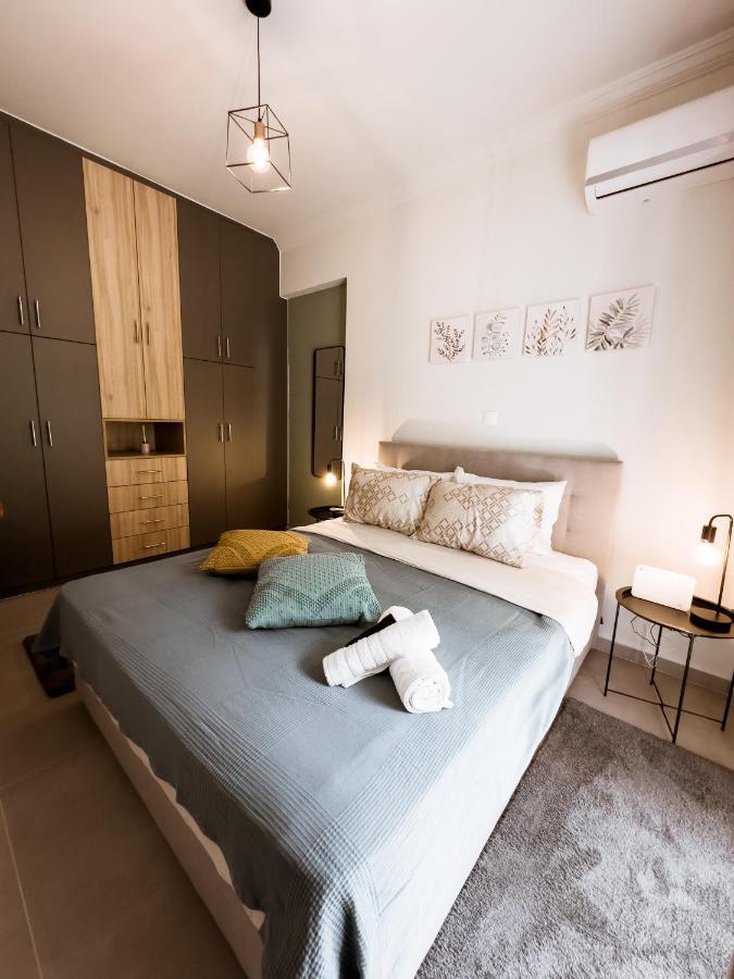 Metro Chic Haven: Modernized Urban Studio Near The Tram 아테네 외부 사진