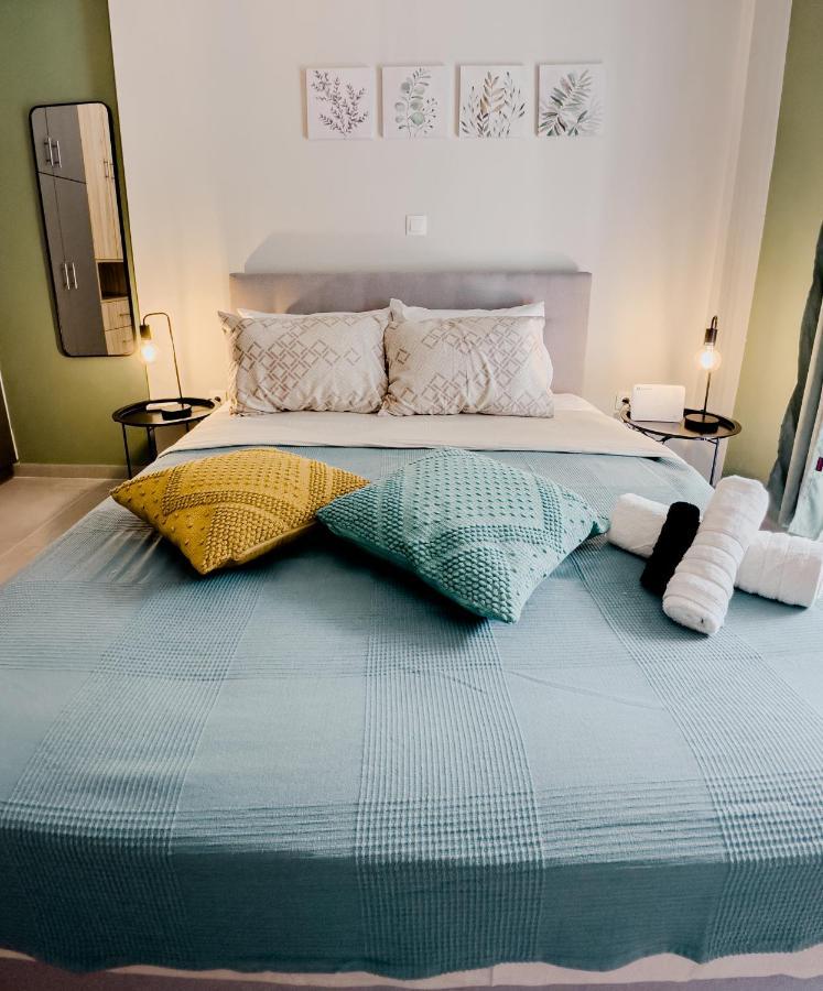 Metro Chic Haven: Modernized Urban Studio Near The Tram 아테네 외부 사진